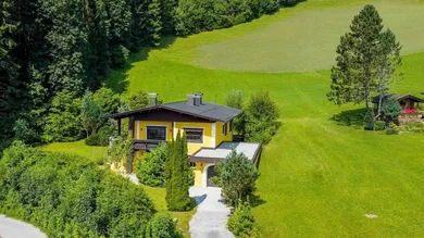 Penningberg_Grundstück_Altbestand_Mittermoosenweg_Hopfgarten_Außenansicht_Haus