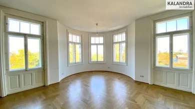 Wohnzimmer mit Erker