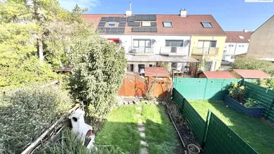 Balkonblick zum Garten