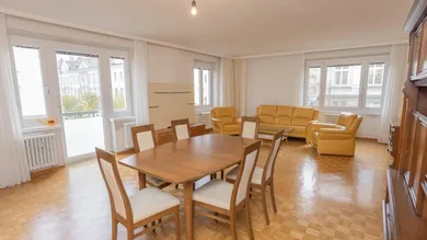 1 Wohnzimmer