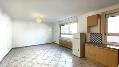 Zimmer/Wohnküche