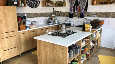 2 getrennte Küchen