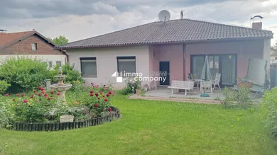 Bungalow mit Garten.