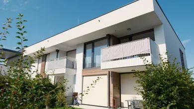 Wohnung mit Balkon im OG