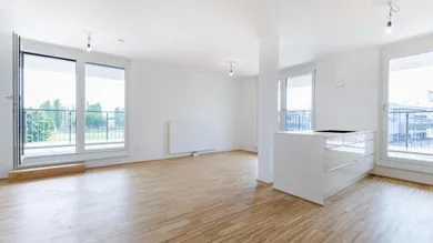 Wohnküche mit Balkonausgang