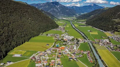 KITZIMMO-Baugrundstück mit Baugenehmigung kaufen - Immobilien Kirchdorf in Tirol.