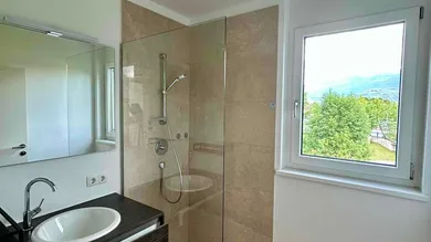 Tolles Badezimmer