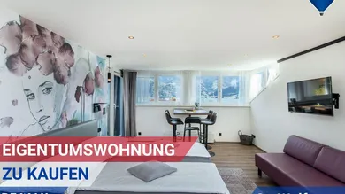 Schlafzimmer mit Zugang zu Dachterrasse & Balkon
