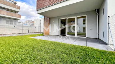 2/3 Westterrasse