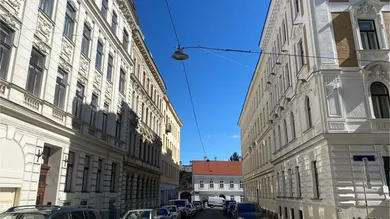 Wohnung mit Balkon in dieser Umgebung