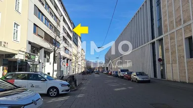 Foto mit Pfeil OG6