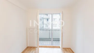 Zimmer 2 mit Balkon