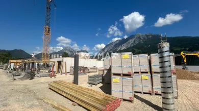 Die Baustelle läuft auf Hochtouren