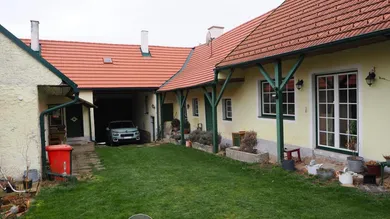 EFH 3811 Schönfeld - Innenhof