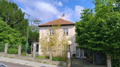 Straßenansicht