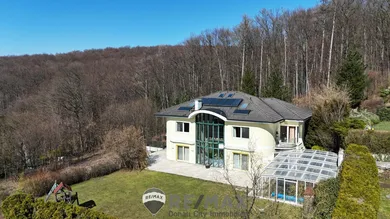 1 Villa mit Wald Gablitz