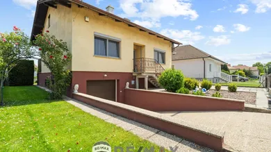 Haus vorne innen links