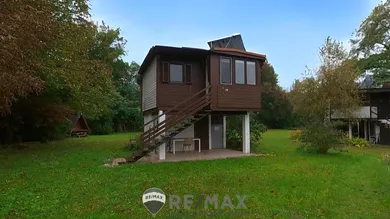 01 Sommerhaus in Tulln (KI-Generierter Himmel)