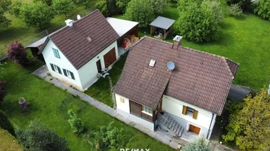 Drohnenfoto beide Häuser