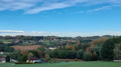 Bauernhaus in Aussichtslage