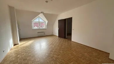 Wohnzimmer - Zugang Loggia