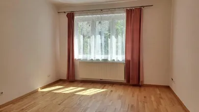 Hauptzimmer