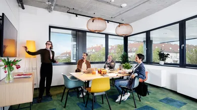 MYHIVE_MEETINGROOM2_3V0A5422-4AR