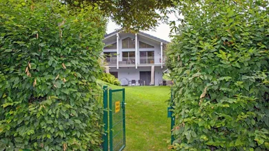 Modernes Haus mit Garten und Badeplatz, Immobilien-Kurz-Salzburg