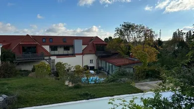 FREI_Allgemein_Ausblick auf Haus