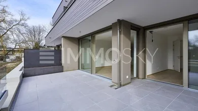 NEUBAUWOHNUNG MIT TERRASSE UND EIGENEM GARTEN AM TRAUNSEE