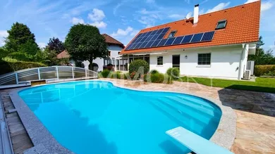 Wohntraum mit Pool