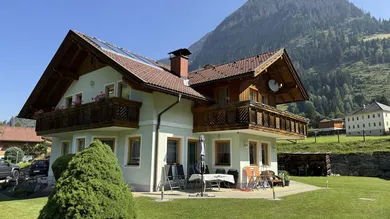 Ansicht mit Garten