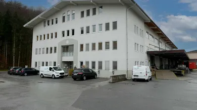 hoelzlhubnerimmobilien-bueroundlagergebaeude