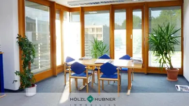 hoelzl hubner immobilien stilvolles buero