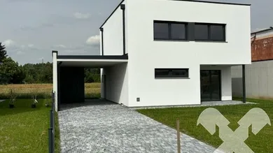 Einfamilienhaus mit Doppelcarport