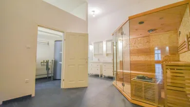 Badezimmer mit Sauna