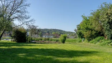 Grundstück
