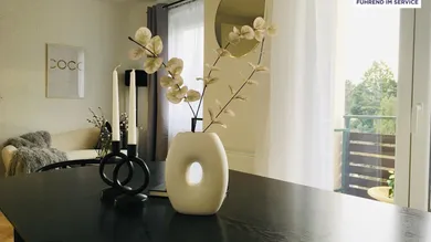 Essbereich mit direkter Verbindung zur Loggia 2