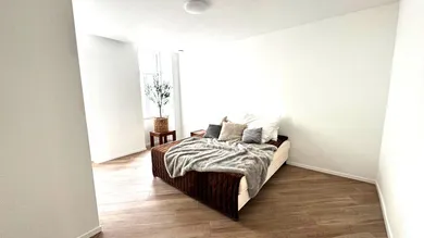 Schlafzimmer (2)