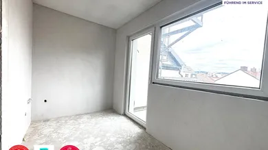 Küche + Balkonausgang