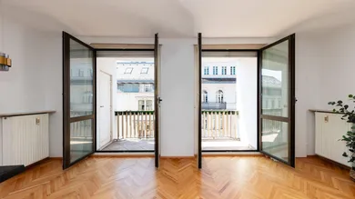 Wohnzimmer mit Terrasse