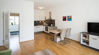 Apartment 004