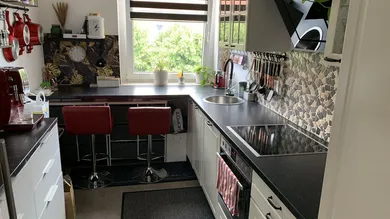 Wagnerstraße 28, Küche mit Fenster ins Grüne