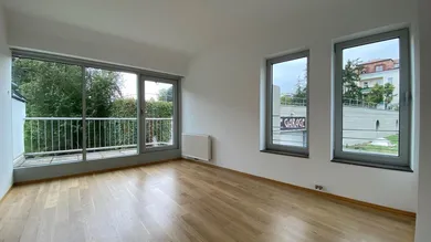 Zimmer mit Balkon