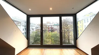 tolles Fenster im Wohnzimmer