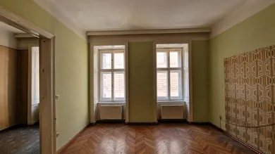 Altbauwohnung OG