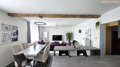 großes Wohnzimmer