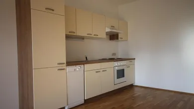 IMS IMMOBILIEN KG 2-3 Zimmer Mietwohnung HALL