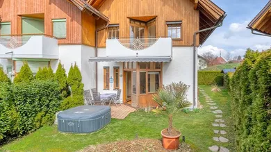 HP1-Eckreihenhaus-Lamprechtshausen-Hausansicht