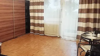 HP1-Garconniere-Maxglan-Wohnzimmer